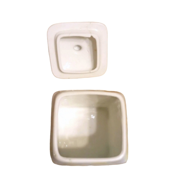 (3) Vintage Victoria Lusterware Porcelain Canisters- Pepper, Ginger, Al… - Picture 13 of 14